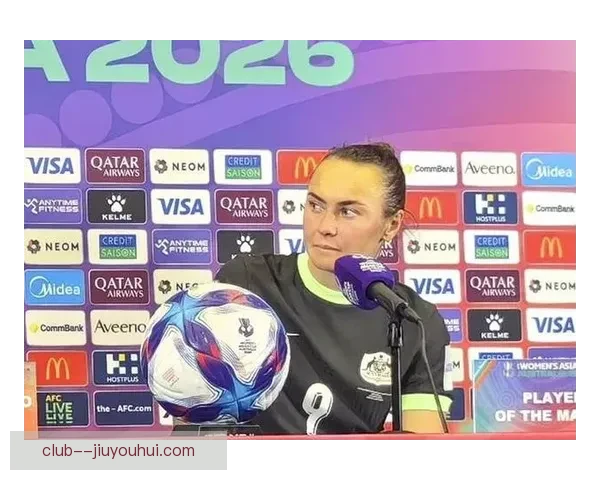 凯特琳福尔德助力阿森纳女足边路进攻展现速度与力量