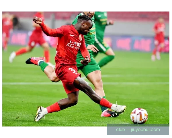 巴尔加斯在海港迎来进攻爆发 各项赛事进球助攻数据亮眼