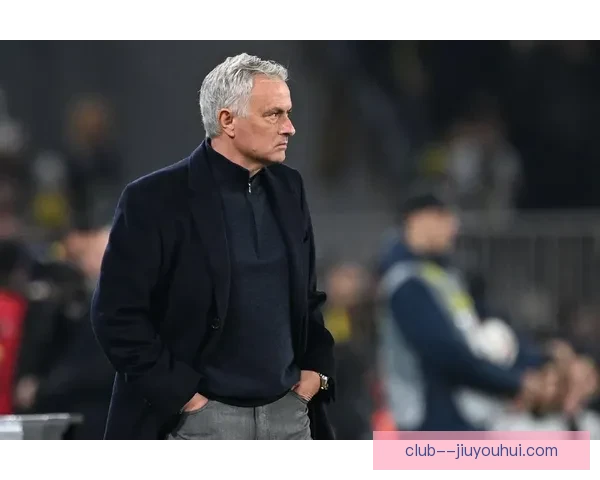 穆里尼奥欧联杯决赛后停车场怒斥主裁判泰勒行为引发热议